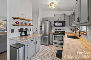 30 Whippoorwill Dr, Weaverville, NC 28787 - Photo 5