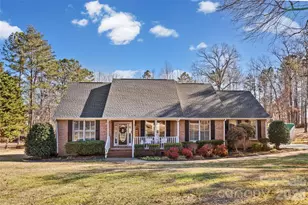 3470 Victorian Hls Dr, Richburg, SC 29729 - Photo 1