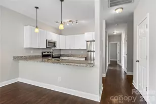 2573 Hemphill St, Charlotte, NC 28208 - Photo 9