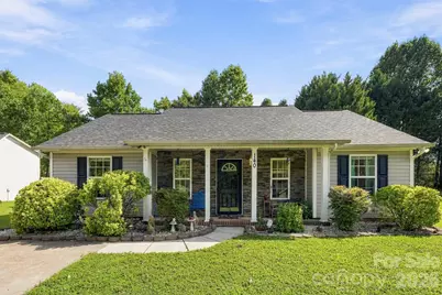 140 Addison Place, Troutman, NC 28166 - Photo 1