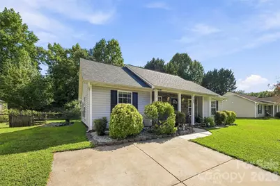 140 Addison Place, Troutman, NC 28166 - Photo 3