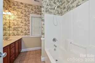 2715 Lakeview Cir, Matthews, NC 28105 - Photo 29