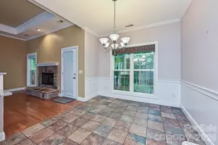 2715 Lakeview Cir, Matthews, NC 28105 - Photo 19