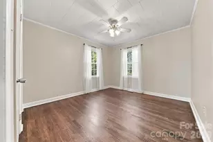 911 Kenham Pl SW, Lenoir, NC 28645 - Photo 13