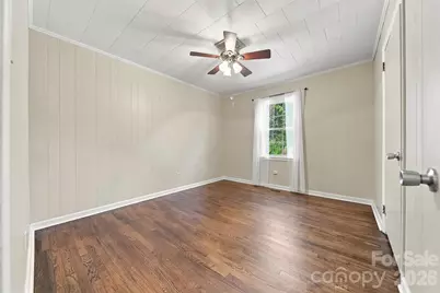 911 Kenham Place SW, Lenoir, NC 28645 - Photo 15
