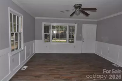 554 Gardendale Circle, Chester, SC 29706 - Photo 9
