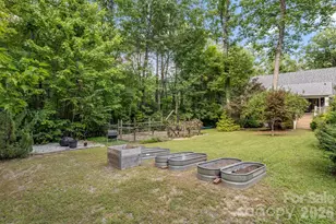 218 S Alta Vista Dr, Saluda, NC 28773 - Photo 37