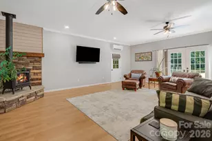 218 S Alta Vista Dr, Saluda, NC 28773 - Photo 9
