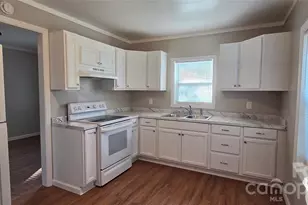 918 Mountain Crest Dr, Kings Mountain, NC 28086 - Photo 3