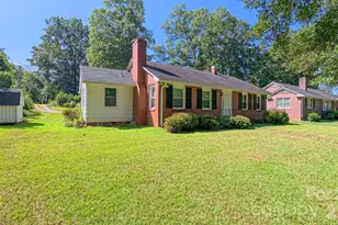 1017 Woodland Dr, Gastonia, NC 28054 - Photo 3