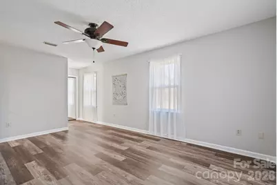 5976 Gold Creek Estate Drive, Hickory, NC 28601 - Photo 33