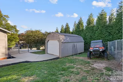 5976 Gold Creek Estate Drive, Hickory, NC 28601 - Photo 37