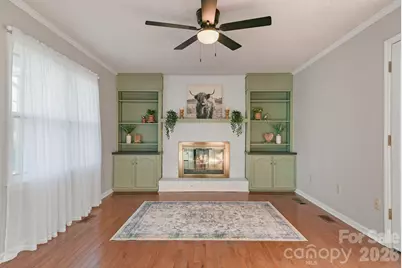 5976 Gold Creek Estate Drive, Hickory, NC 28601 - Photo 5
