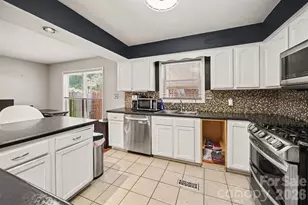 1162 Molokai Dr, Tega Cay, SC 29708 - Photo 7