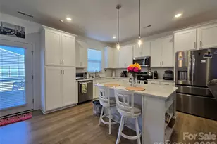 324 Sunharvest Ln, Indian Trail, NC 28079 - Photo 7