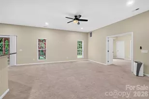 10822 Chamberlain Hall Ct, Charlotte, NC 28277 - Photo 19