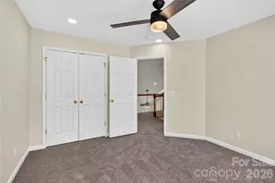 10822 Chamberlain Hall Ct, Charlotte, NC 28277 - Photo 41