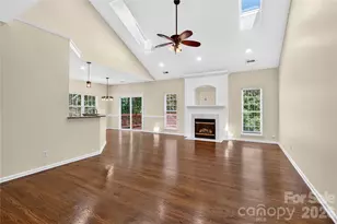 10822 Chamberlain Hall Ct, Charlotte, NC 28277 - Photo 37