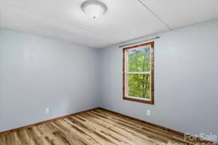 2271 Gouges Creek Rd, Spruce Pine, NC 28777 - Photo 13