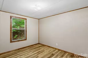 2271 Gouges Creek Rd, Spruce Pine, NC 28777 - Photo 15