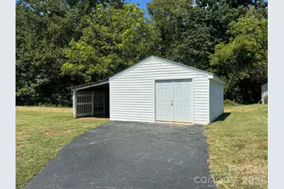 2709 Murray Road, State Road, NC 28676 - Photo 9