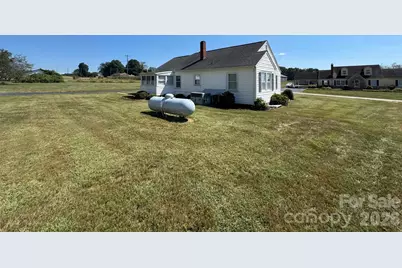 2709 Murray Road, State Road, NC 28676 - Photo 7