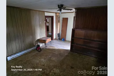 521 N Davis Avenue, Newton, NC 28658 - Photo 11