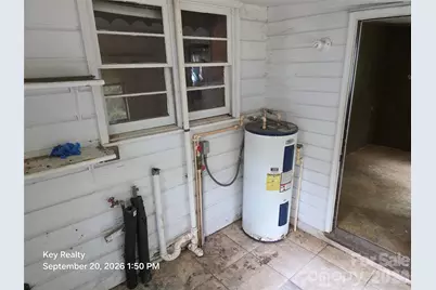 521 N Davis Avenue, Newton, NC 28658 - Photo 19
