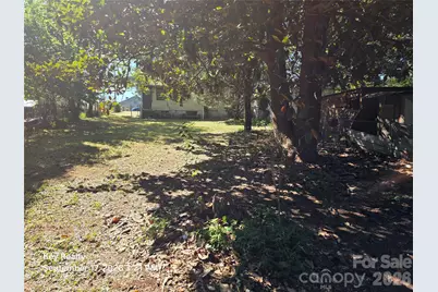521 N Davis Avenue, Newton, NC 28658 - Photo 25
