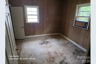 521 N Davis Avenue, Newton, NC 28658 - Photo 15