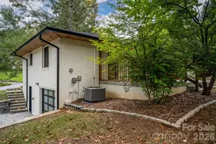 3 Maplewood Pkwy, Asheville, NC 28804 - Photo 37