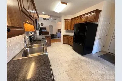7672 Maple Bluff Lane, Concord, NC 28025 - Photo 5