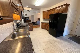 7672 Maple Bluff Ln, Concord, NC 28025 - Photo 5