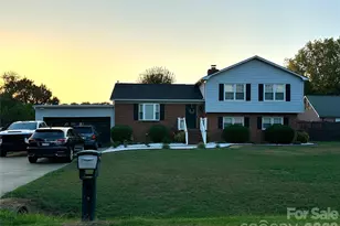 8224 Craighead Rd, Harrisburg, NC 28075 - Photo 3