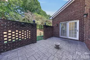 9363 Bonnie Briar Cir, Charlotte, NC 28277 - Photo 29
