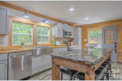 633 Kingdom Place, Zirconia, NC 28790 - Photo 9