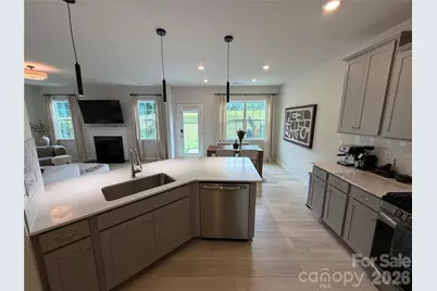 292 Runner Stone Lane, Fort Mill, SC 29715 - Photo 5