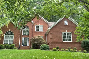 919 Thorn Ridge Ln, Lake Wylie, SC 29710 - Photo 1