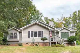 1154 Birchwood Dr, Clover, SC 29710 - Photo 1