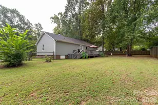 1154 Birchwood Dr, Clover, SC 29710 - Photo 33