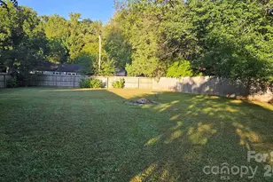 5704 Hillcrest Cir, Indian Trail, NC 28079 - Photo 3