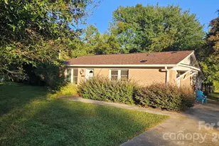 5704 Hillcrest Cir, Indian Trail, NC 28079 - Photo 1