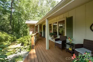 906 Indian Hill Rd, Hendersonville, NC 28792 - Photo 5