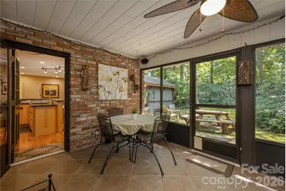 906 Indian Hill Road, Hendersonville, NC 28792 - Photo 17