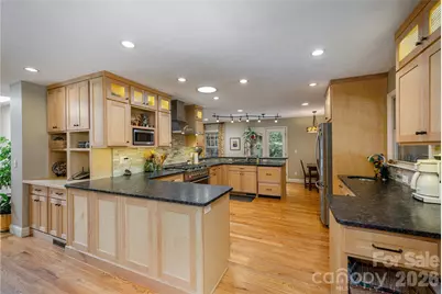 906 Indian Hill Road, Hendersonville, NC 28792 - Photo 9