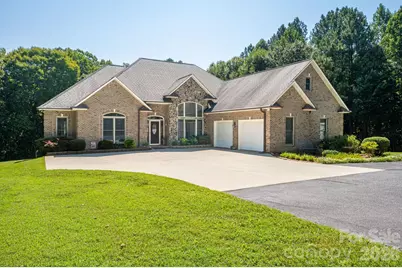 145 Chippawa Drive, Dallas, NC 28034 - Photo 1