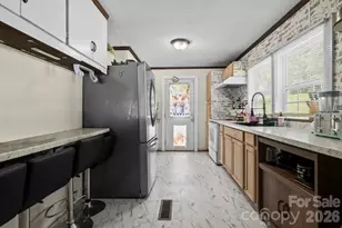 6287 Barclay Ln, Clover, SC 29710 - Photo 5