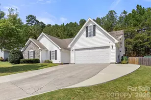 11110 Caroline Whitney Cir, Charlotte, NC 28212 - Photo 3