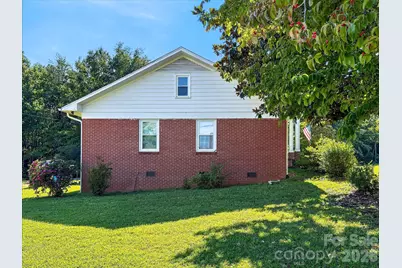 159 W Mountain Street, Rutherfordton, NC 28139 - Photo 3