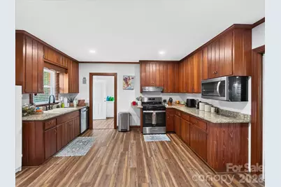 159 W Mountain Street, Rutherfordton, NC 28139 - Photo 17